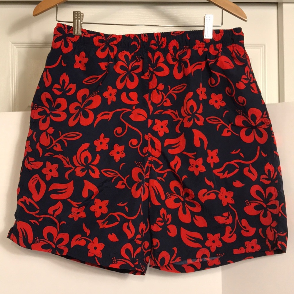 Consensus Flora swim trunks men's size M